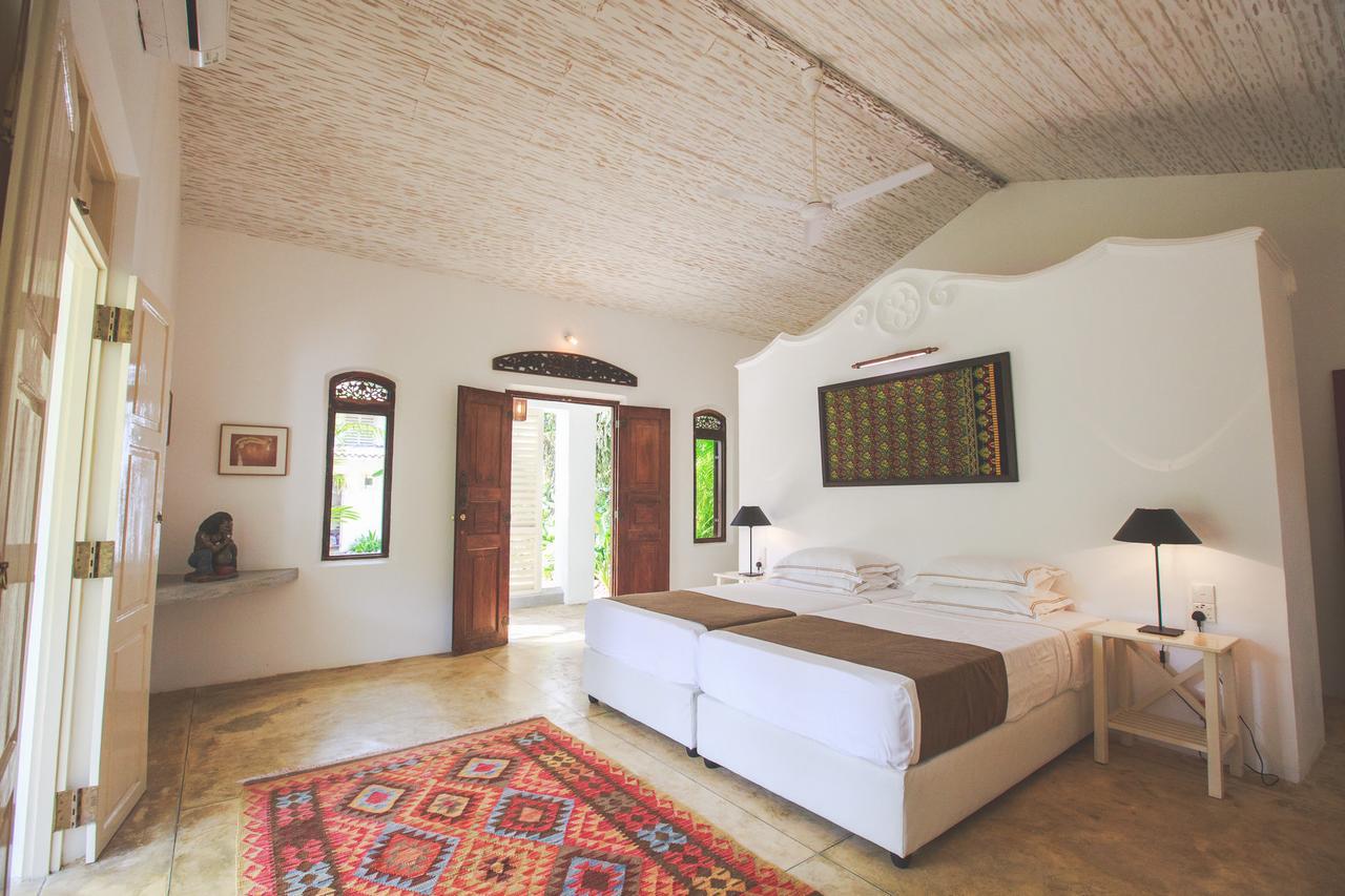 Karmel Villa Thalduwa Island - Five Bedroom Luxury Villa With Private Pool 阿杭格默 外观 照片