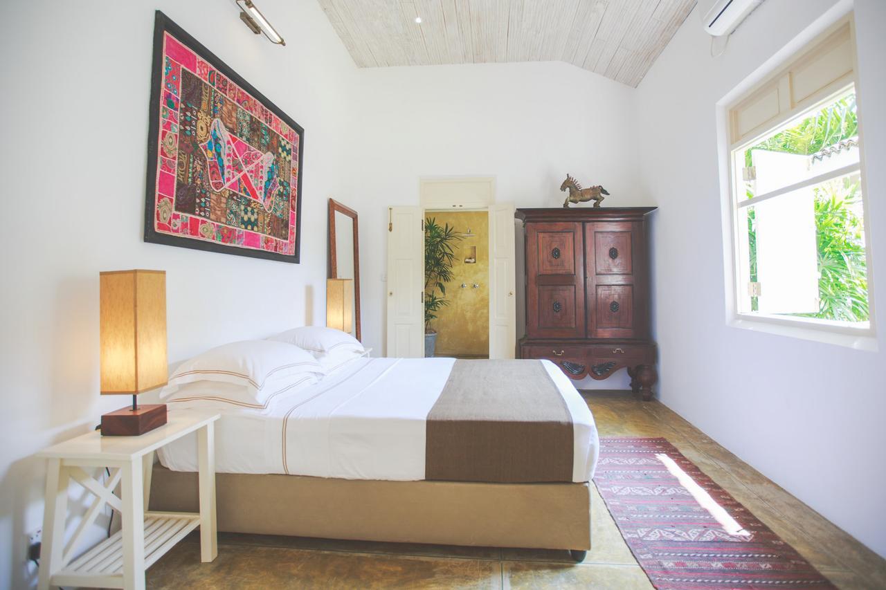 Karmel Villa Thalduwa Island - Five Bedroom Luxury Villa With Private Pool 阿杭格默 外观 照片