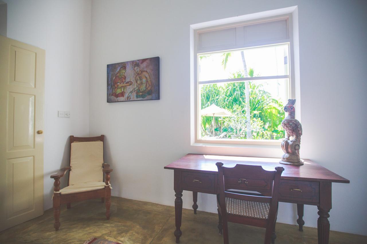 Karmel Villa Thalduwa Island - Five Bedroom Luxury Villa With Private Pool 阿杭格默 外观 照片