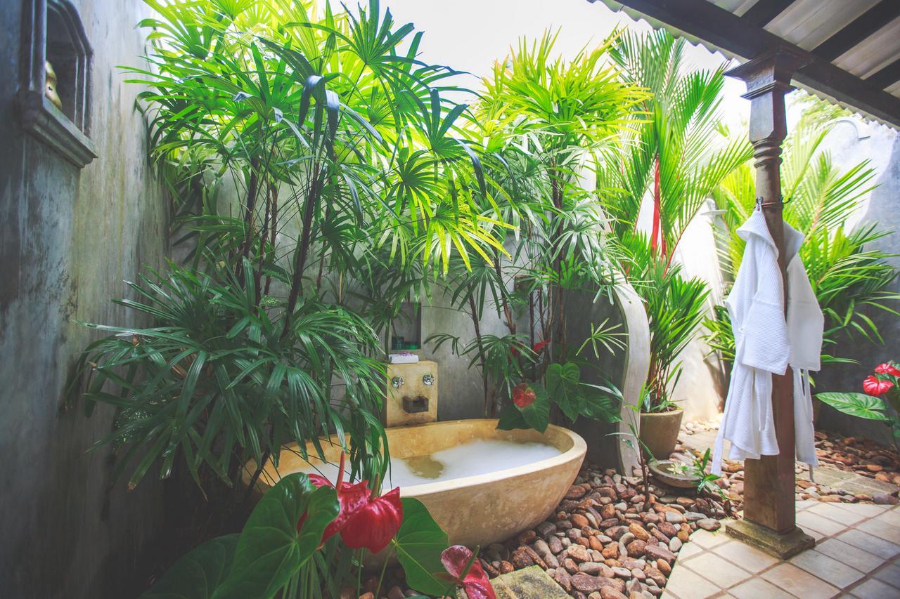 Karmel Villa Thalduwa Island - Five Bedroom Luxury Villa With Private Pool 阿杭格默 外观 照片