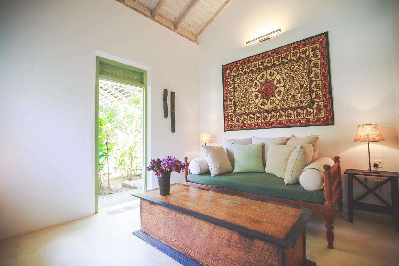 Karmel Villa Thalduwa Island - Five Bedroom Luxury Villa With Private Pool 阿杭格默 外观 照片