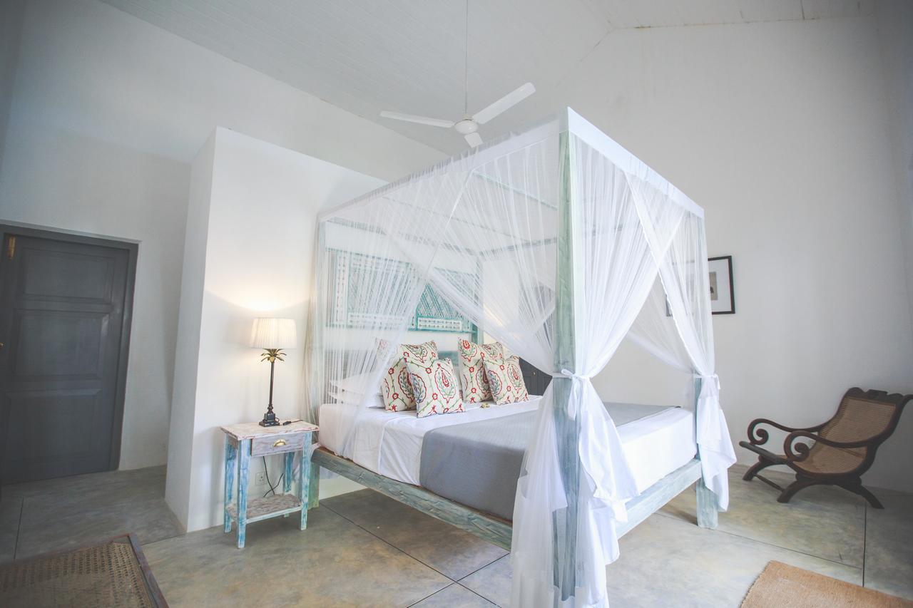 Karmel Villa Thalduwa Island - Five Bedroom Luxury Villa With Private Pool 阿杭格默 外观 照片